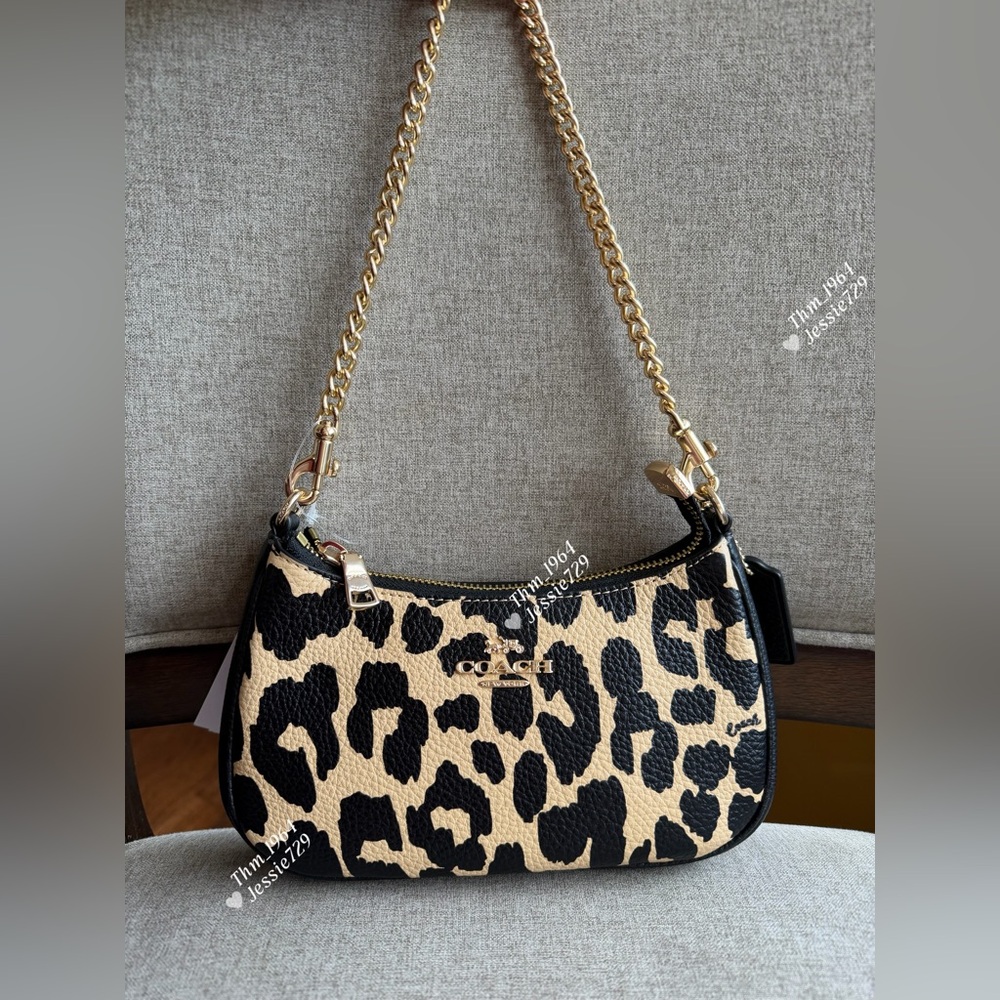 NWT！COACH Teri Mini Crossbody Bag With Leopard Print（CBG65）holiday gift